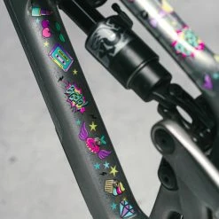 DYSTFUNI Sticker - Unicorn (SUR COMMANDE) 9 DYSTFUNI Sticker - Unicorn (SUR COMMANDE) -Vélo Soldes sticker de cadre unicorn dispo sur commande 3